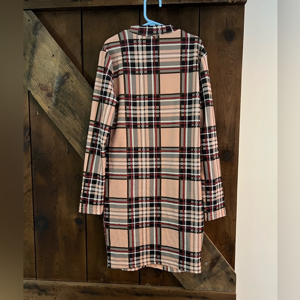 š„ 4/$12 Classic Plaid Dress - Picture 2 of 2